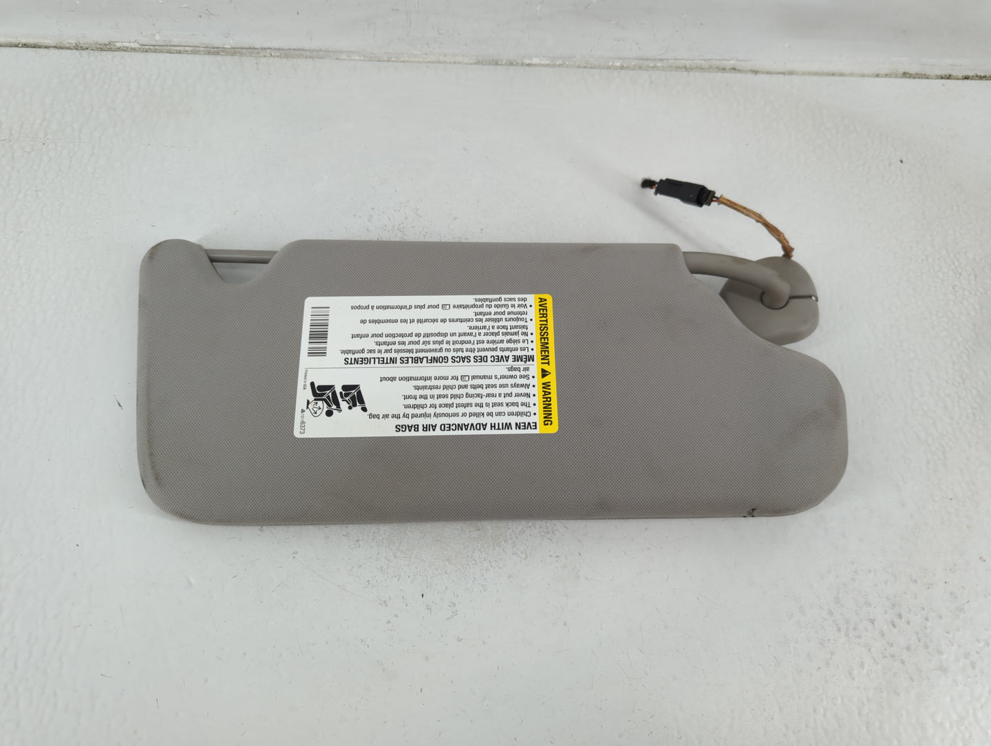 2006-2016 Chevrolet Impala Sun Visor Shade Replacement Driver Left Mirror Fits OEM Used Auto Parts - Oemusedautoparts1.com