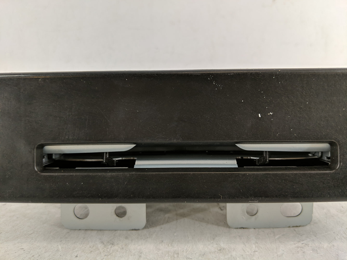 2016 Chevrolet Impala Radio AM FM Cd Player Receiver Replacement P/N:13594480 Fits OEM Used Auto Parts - Oemusedautoparts1.c