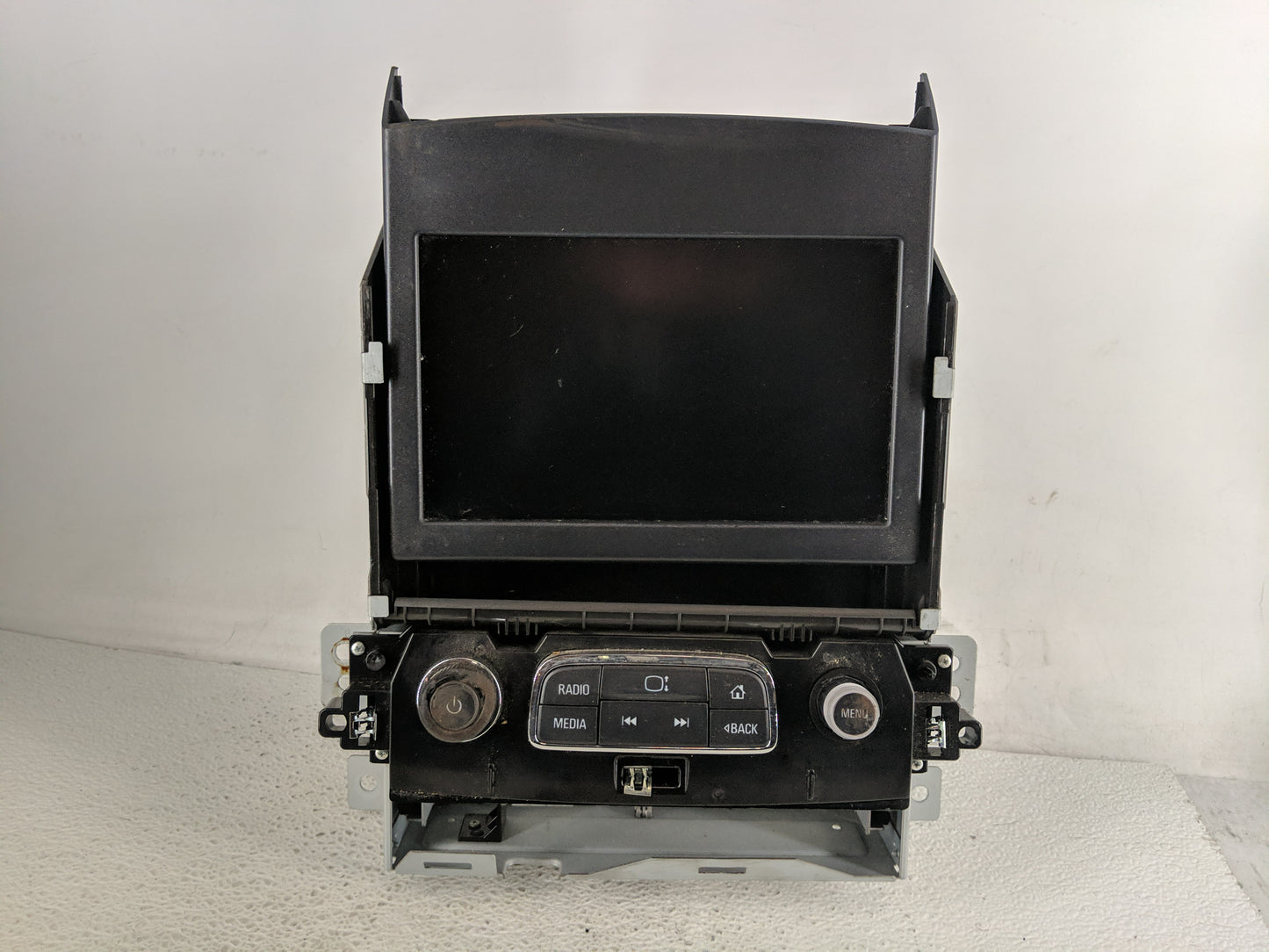 2016 Chevrolet Impala Radio AM FM Cd Player Receiver Replacement Fits OEM Used Auto Parts - Oemusedautoparts1.com