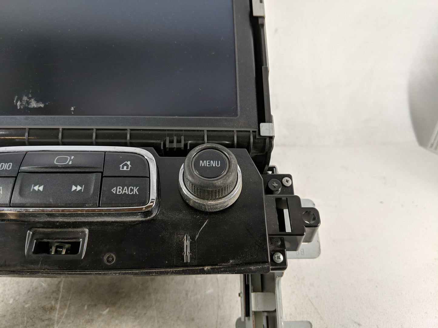 2016 Chevrolet Impala Radio AM FM Cd Player Receiver Replacement P/N:23399193 Fits OEM Used Auto Parts - Oemusedautoparts1.c