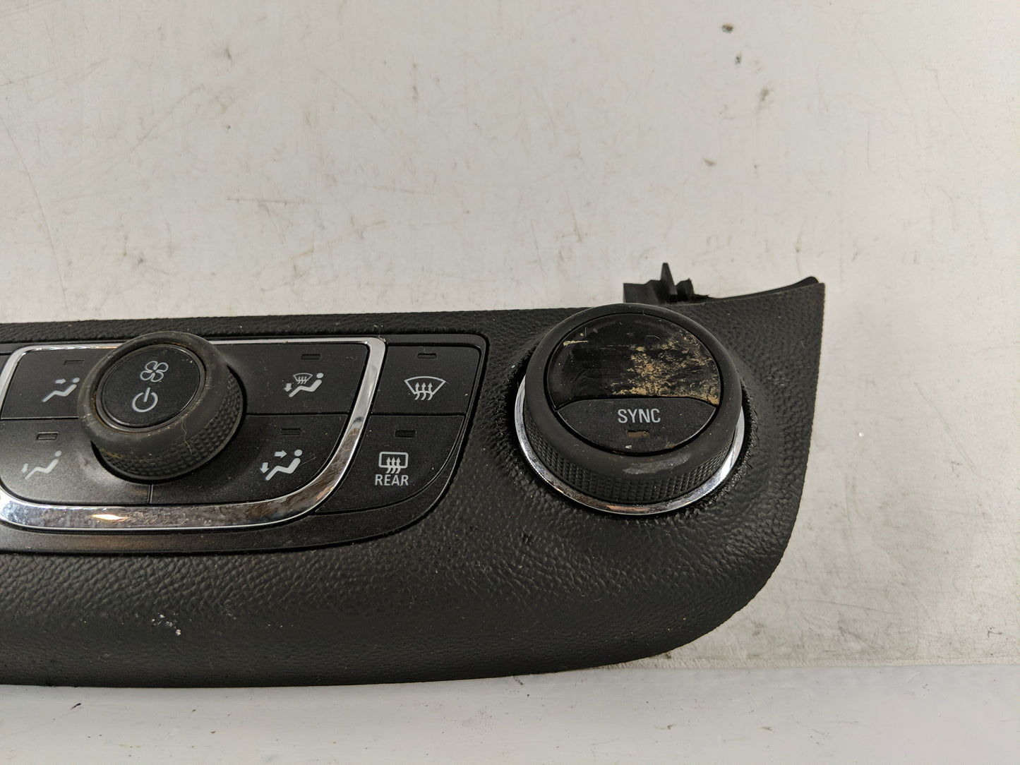 2014-2020 Chevrolet Impala Climate Control Module Temperature AC/Heater Replacement P/N:23453509 Fits OEM Used Auto Parts - 