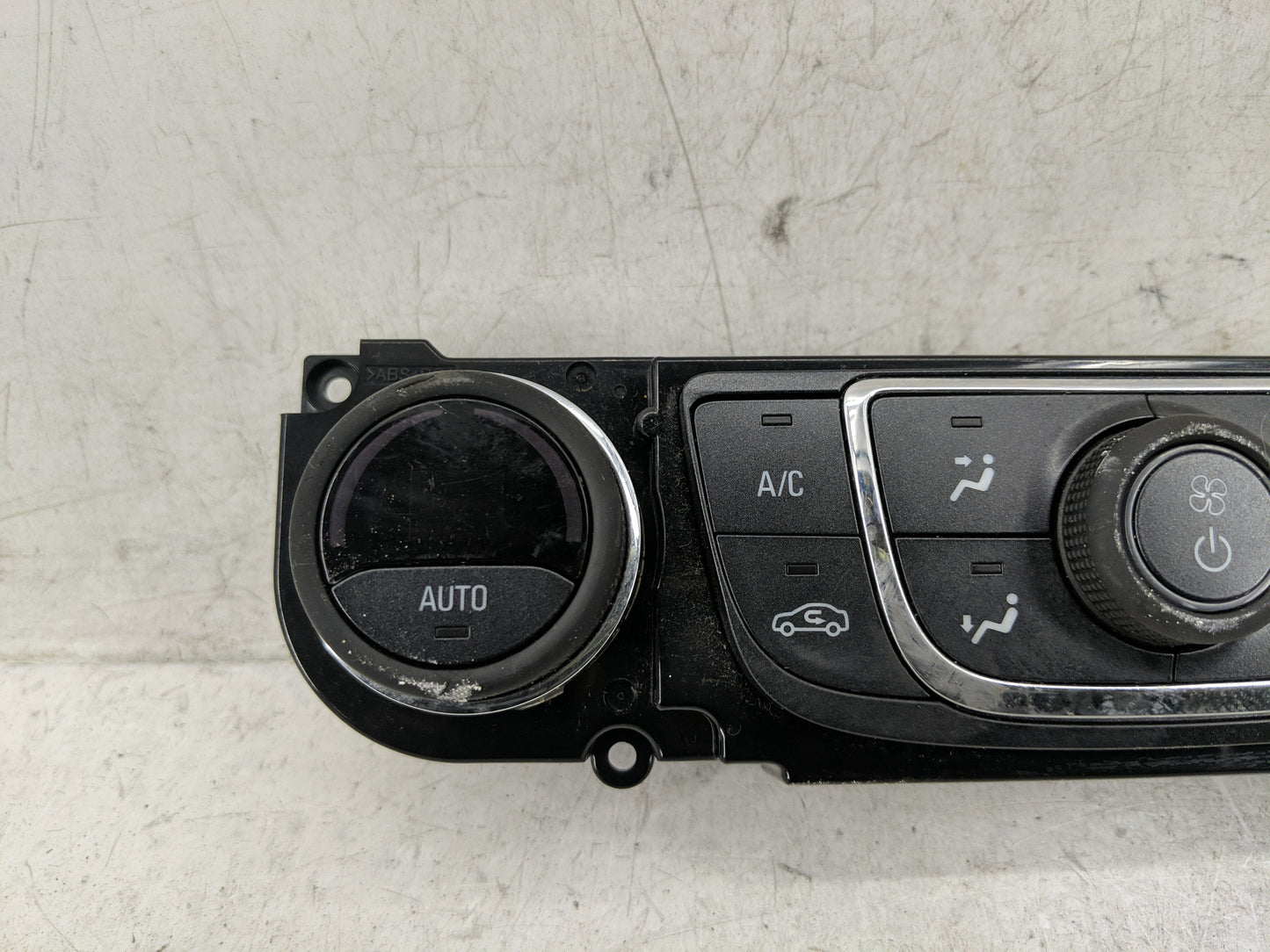 2014-2020 Chevrolet Impala Climate Control Module Temperature AC/Heater Replacement P/N:000235226 23453509 Fits OEM Used Aut