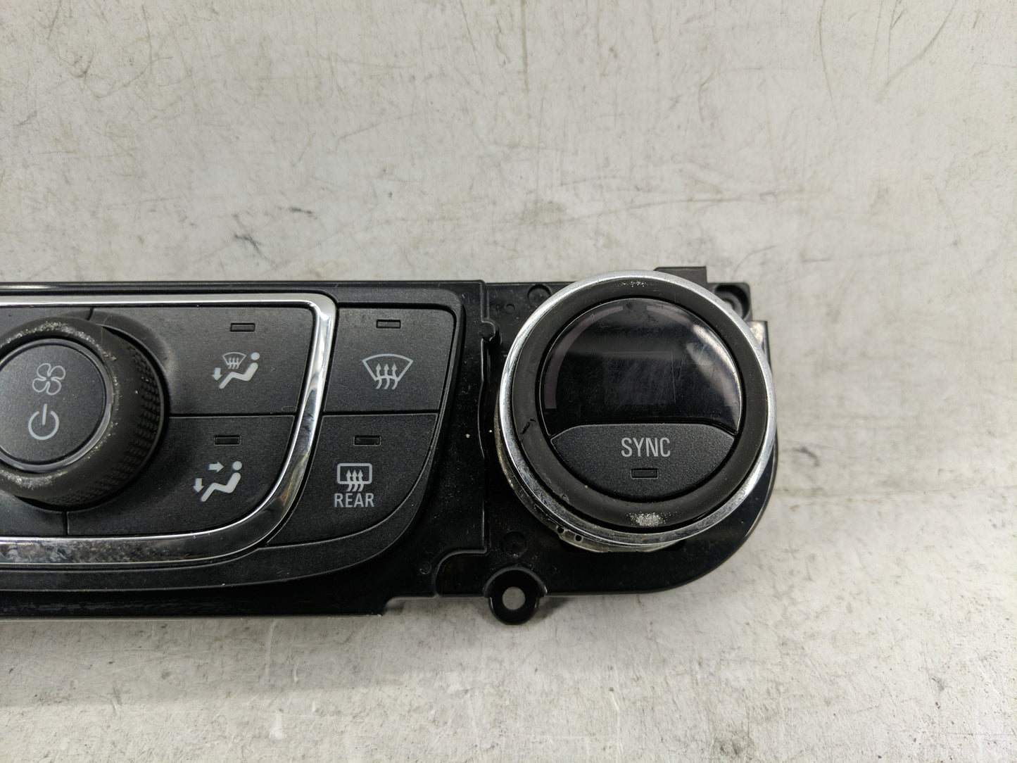 2014-2020 Chevrolet Impala Climate Control Module Temperature AC/Heater Replacement P/N:000235226 23453509 Fits OEM Used Aut