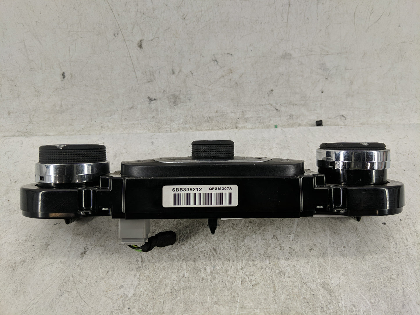 2014-2020 Chevrolet Impala Climate Control Module Temperature AC/Heater Replacement P/N:000235226 23453509 Fits OEM Used Aut