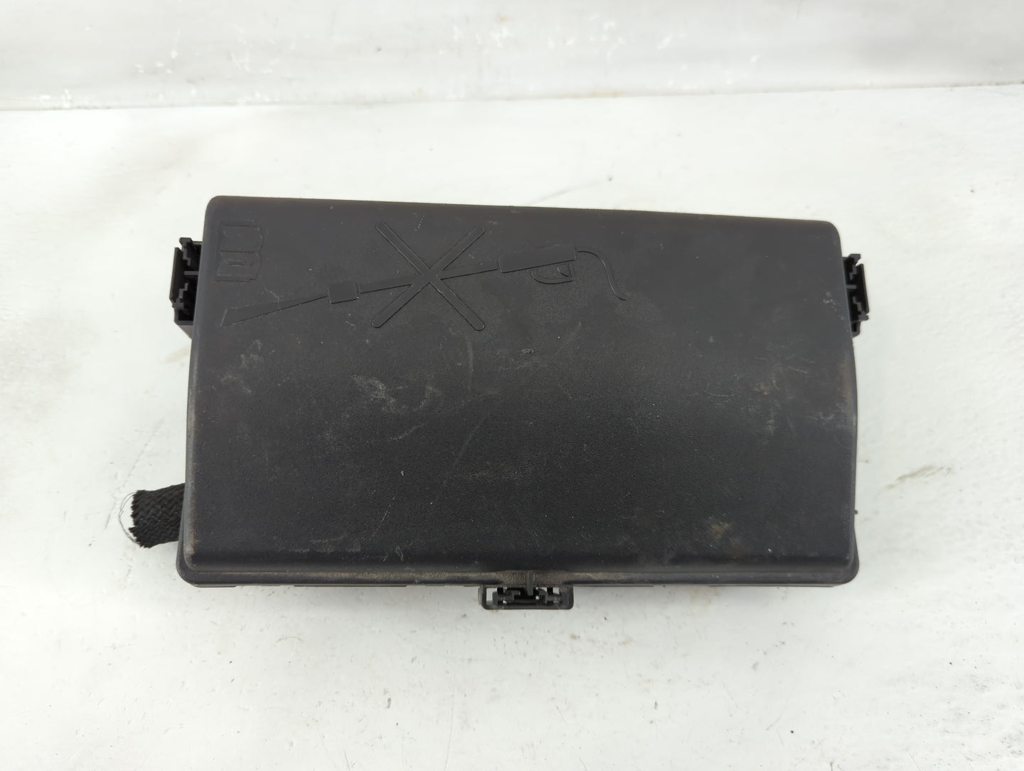 2016-2020 Chevrolet Impala Fusebox Fuse Box Panel Relay Module P/N:812461952 Fits Fits 2016 2017 2018 2019 2020 OEM Used Aut