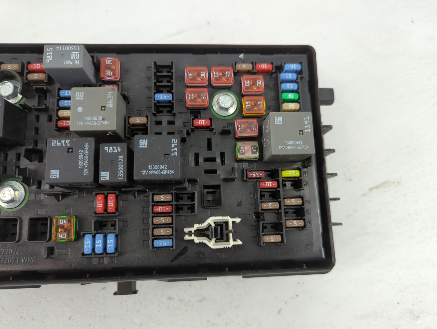 2016-2020 Chevrolet Impala Fusebox Fuse Box Panel Relay Module P/N:812461952 Fits Fits 2016 2017 2018 2019 2020 OEM Used Aut