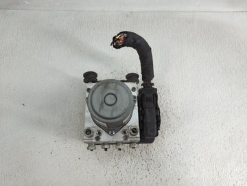 2014-2016 Chevrolet Impala ABS Pump Control Module Replacement P/N:23234098 Fits Fits 2014 2015 2016 OEM Used Auto Parts