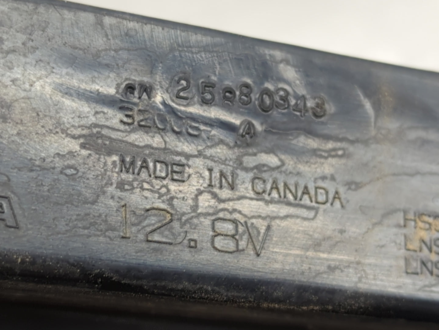 2006-2016 Chevrolet Impala Tail Light Assembly Driver Left OEM P/N:25880343 Fits OEM Used Auto Parts - Oemusedautoparts1.com