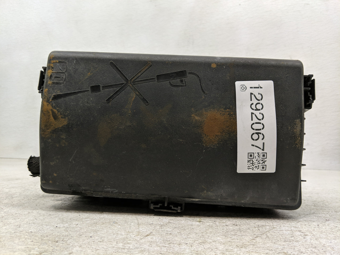 2016-2020 Chevrolet Impala Fusebox Fuse Box Panel Relay Module P/N:23299787 01 Fits Fits 2016 2017 2018 2019 2020 OEM Used A