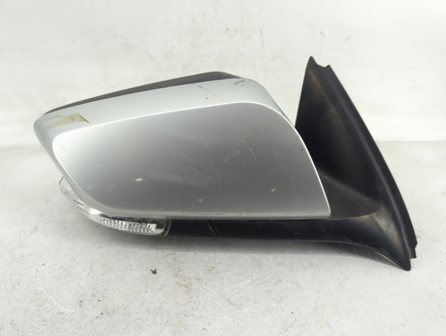 2016 Chevrolet Impala Passenger Side View Mirror - Right Door Mirror OEM Used - Oemusedautoparts1.com