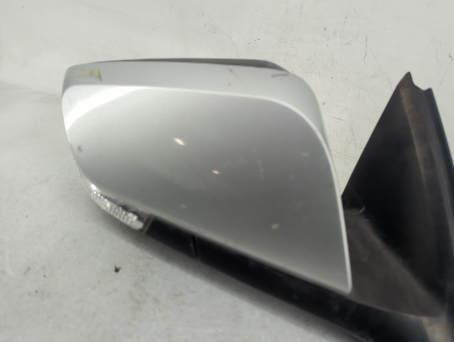 2016 Chevrolet Impala Passenger Side View Mirror - Right Door Mirror OEM Used - Oemusedautoparts1.com