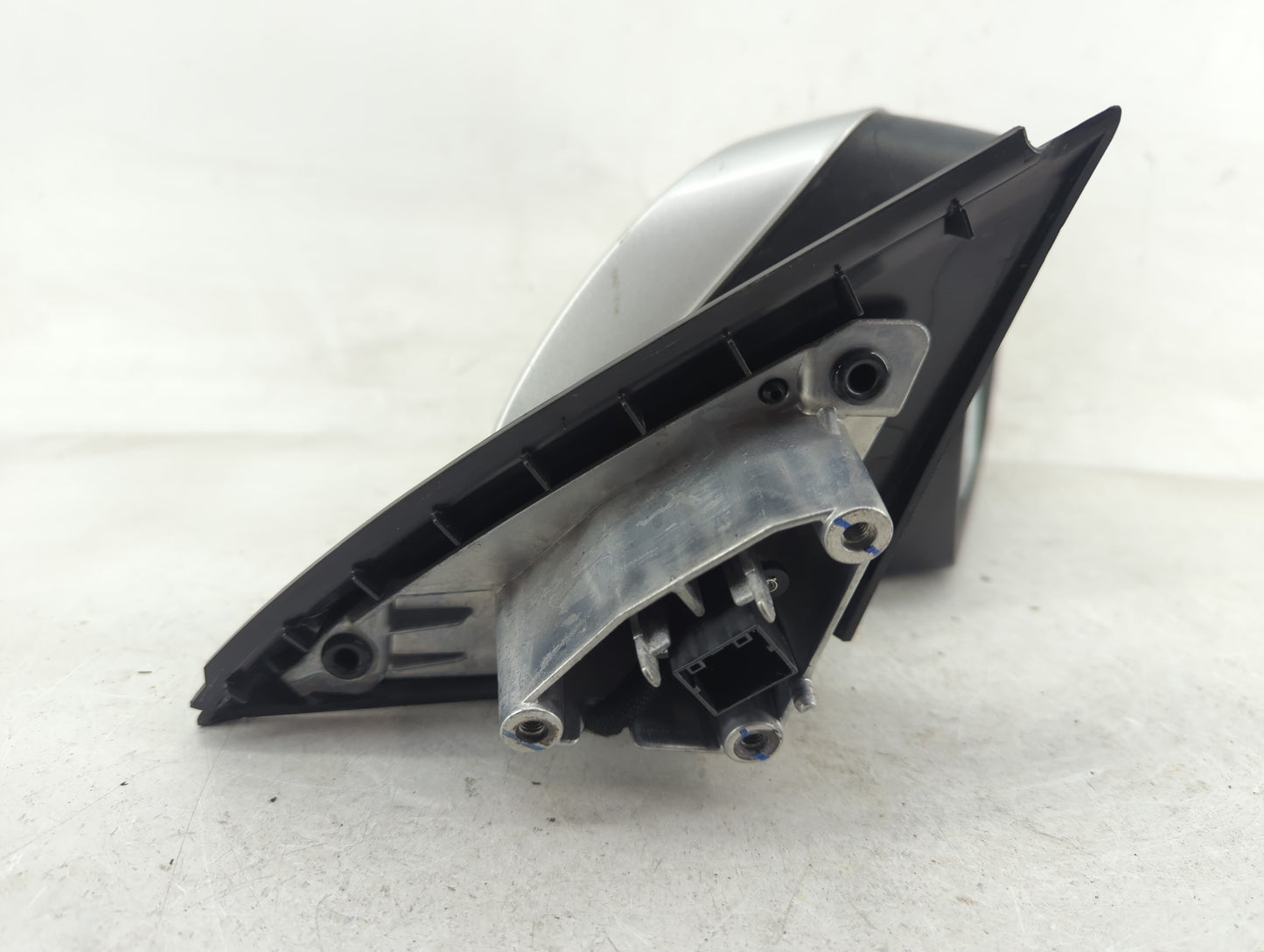 2016 Chevrolet Impala Passenger Side View Mirror - Right Door Mirror OEM Used - Oemusedautoparts1.com