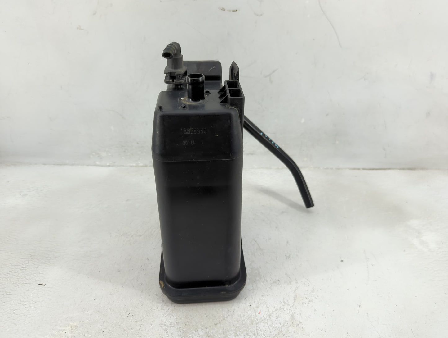 2016 Chevrolet Impala Fuel Vapor Charcoal Canister 1407670 - Oemusedautoparts1.com