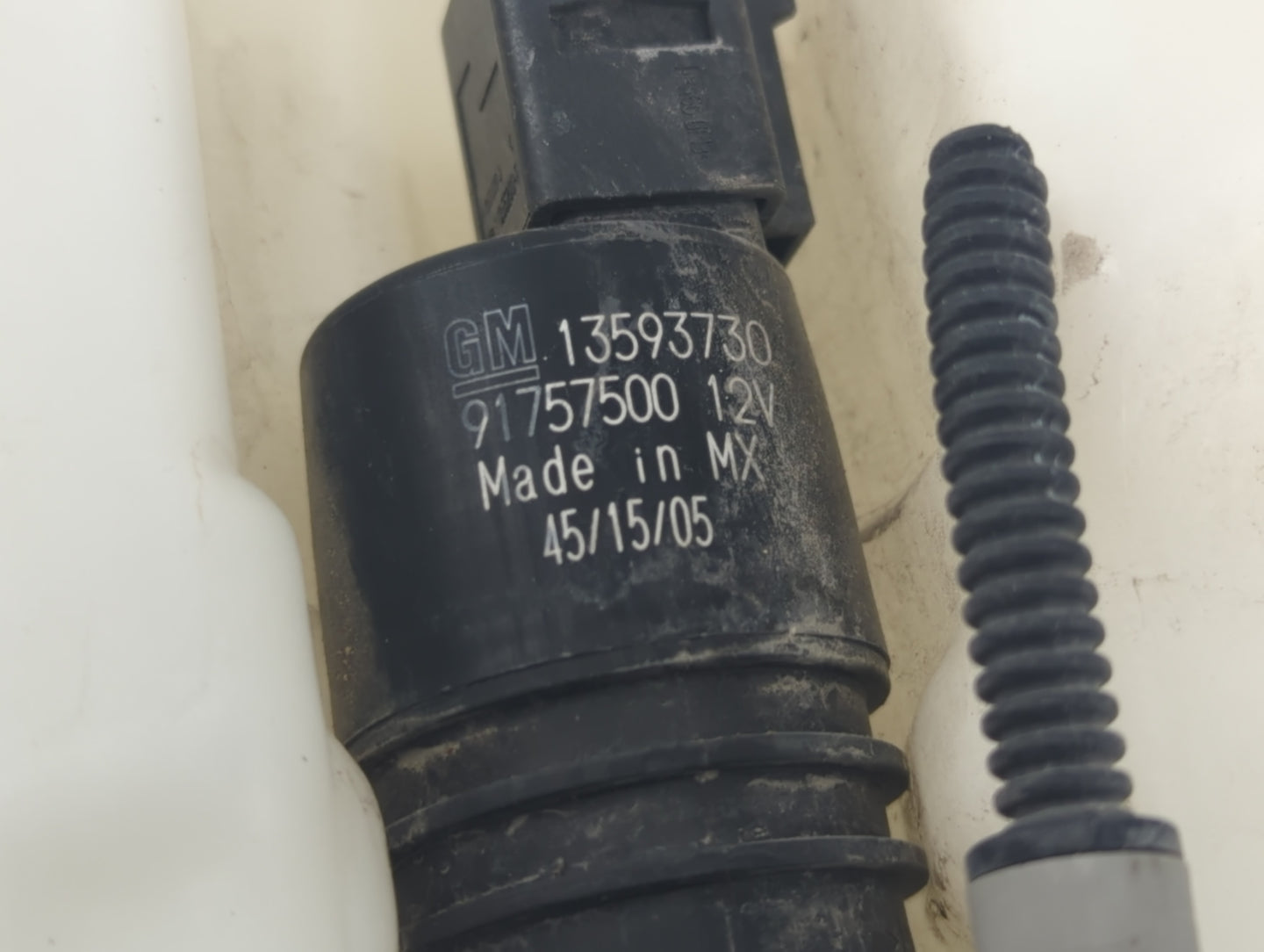 2014-2020 Chevrolet Impala Windshield Washer Fluid Reservoir Bottle Oem - Oemusedautoparts1.com
