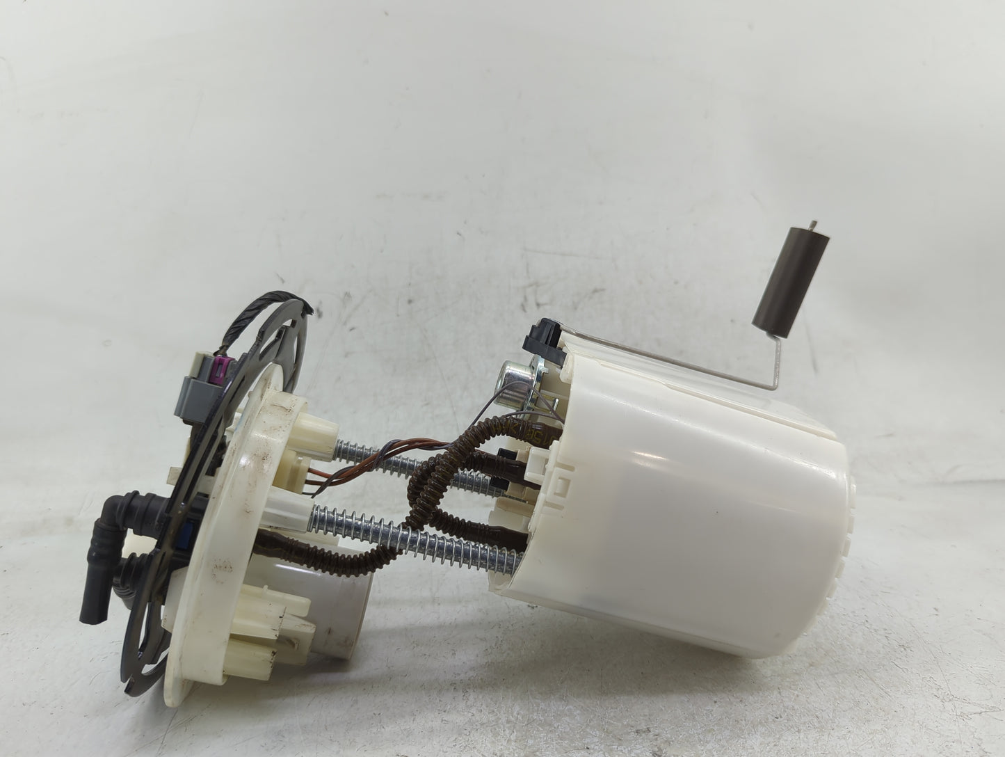 2014-2020 Chevrolet Impala Electrical Gas Fuel Pump Assembly - Oemusedautoparts1.com