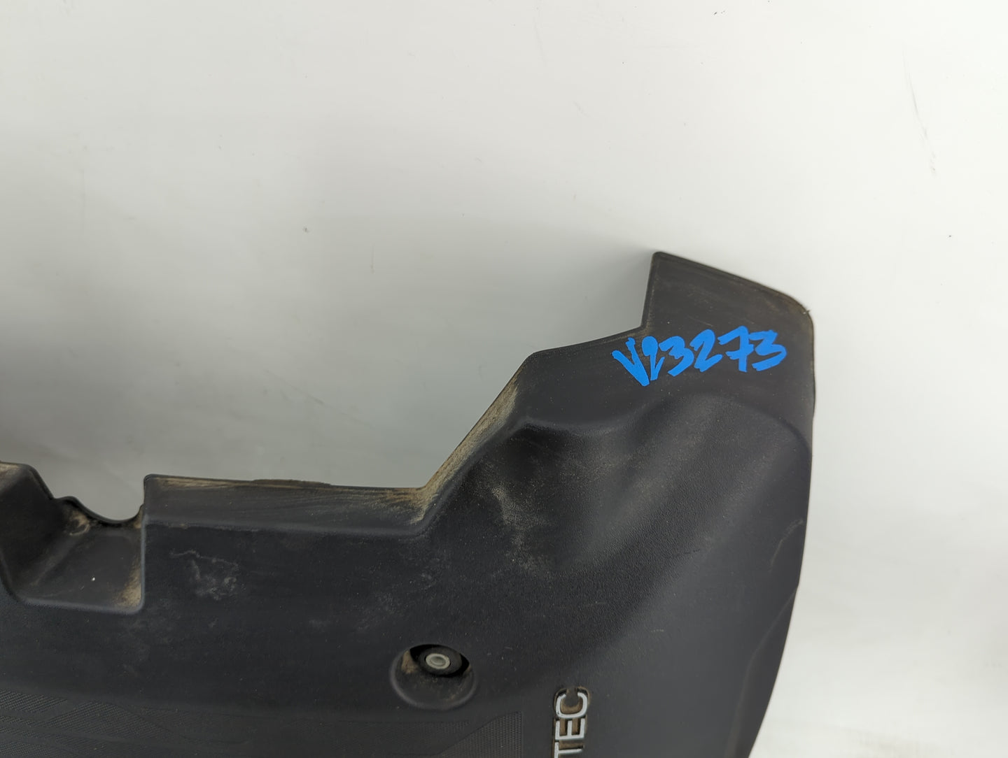 2016 Chevrolet Impala Engine Cover - Oemusedautoparts1.com