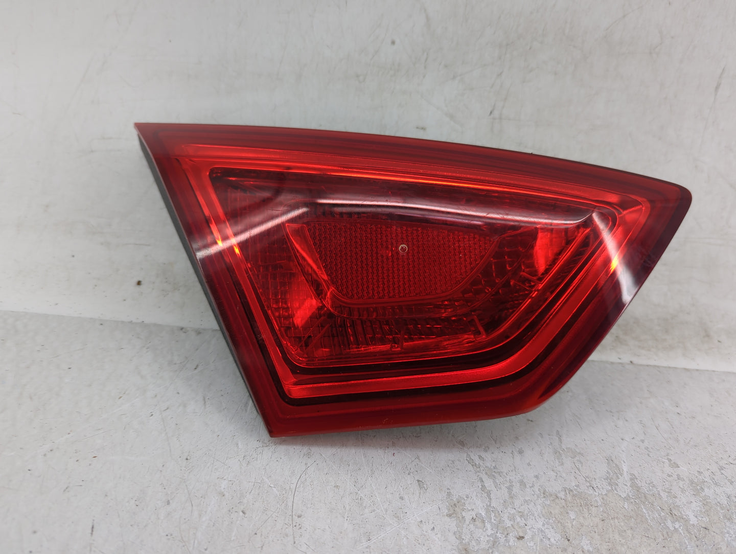 2014-2020 Chevrolet Impala Tail Light Assembly Driver Left OEM Fits Fits 2014 2015 2016 2017 2018 2019 2020 OEM Used Auto Pa