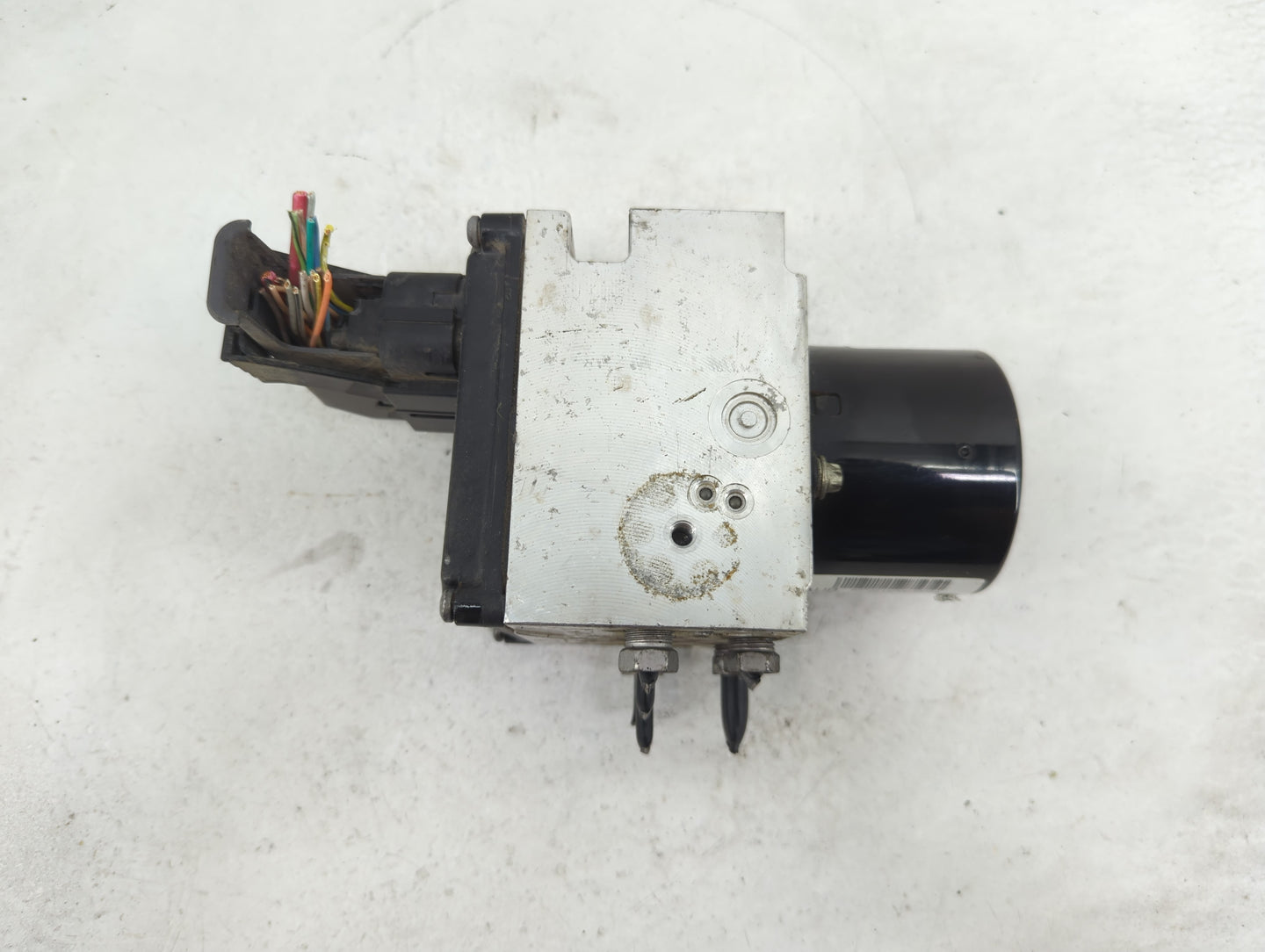 2014-2016 Chevrolet Impala ABS Pump Control Module Replacement P/N:22983473 Fits Fits 2014 2015 2016 OEM Used Auto Parts - O