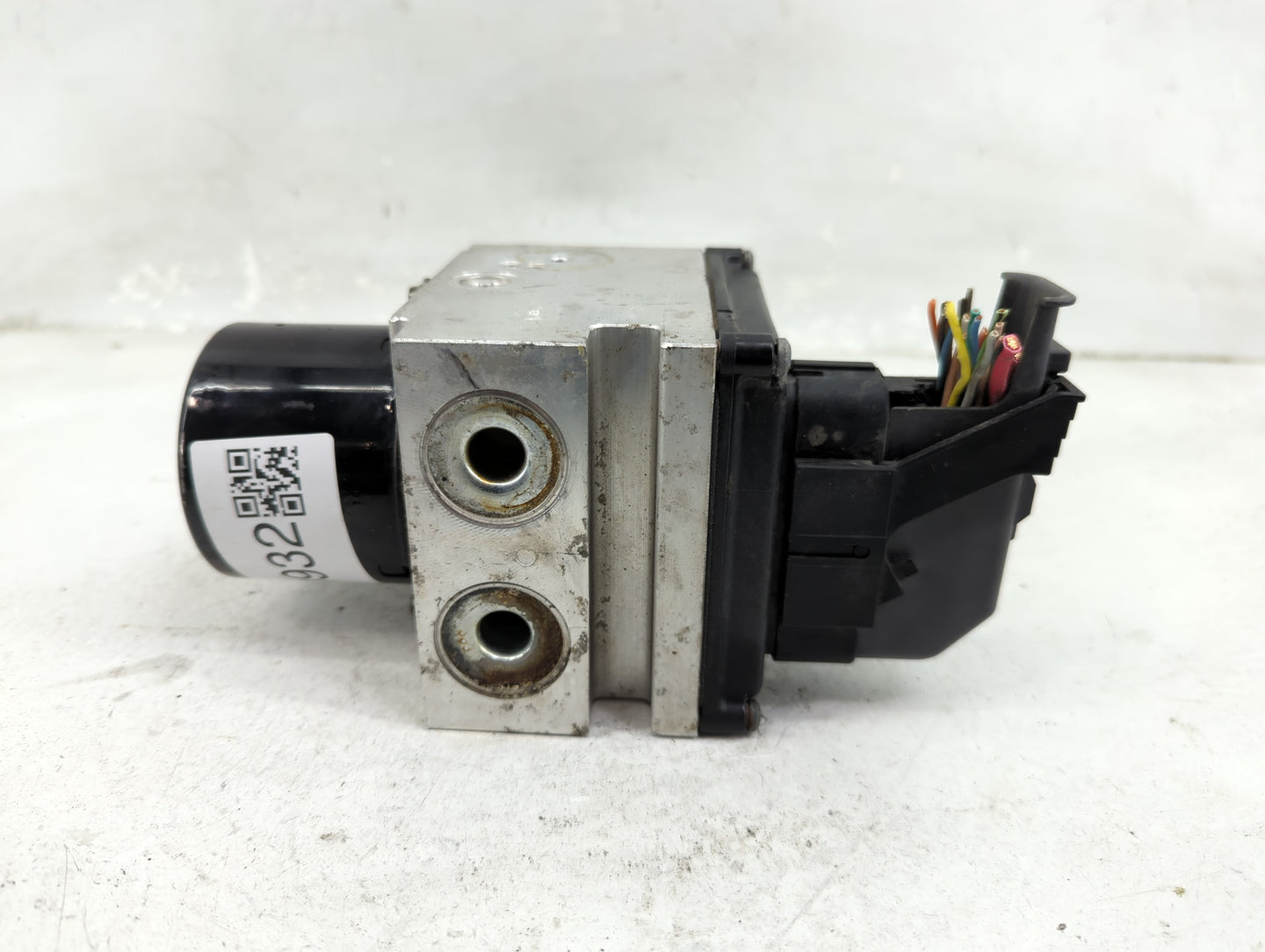 2014-2016 Chevrolet Impala ABS Pump Control Module Replacement P/N:22983473 Fits Fits 2014 2015 2016 OEM Used Auto Parts - O