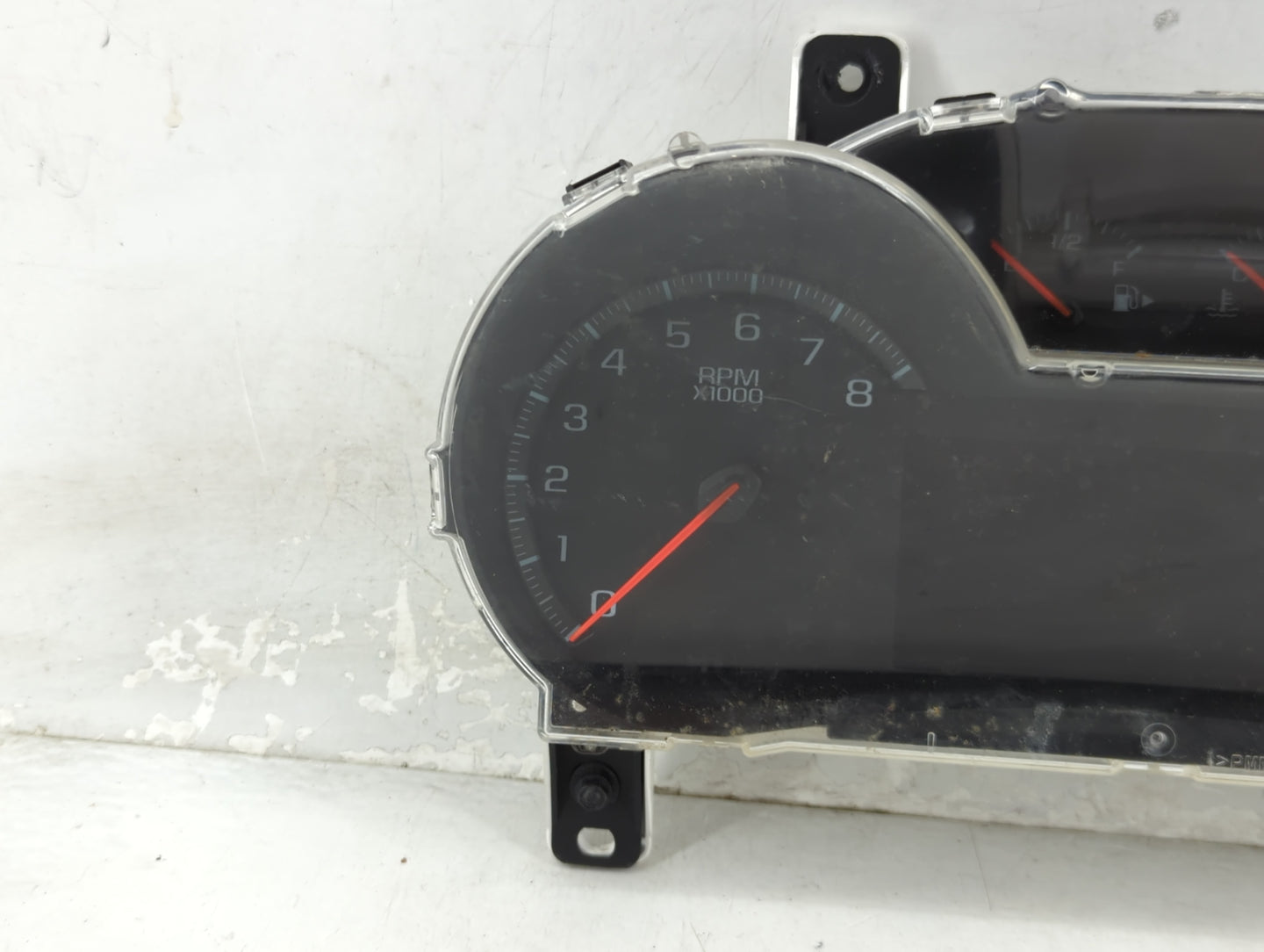 2016 Chevrolet Impala Instrument Cluster Speedometer Gauges P/N:84053259 GM-0028-201-MR-CE0E Miles: Fits OEM Used Auto Parts