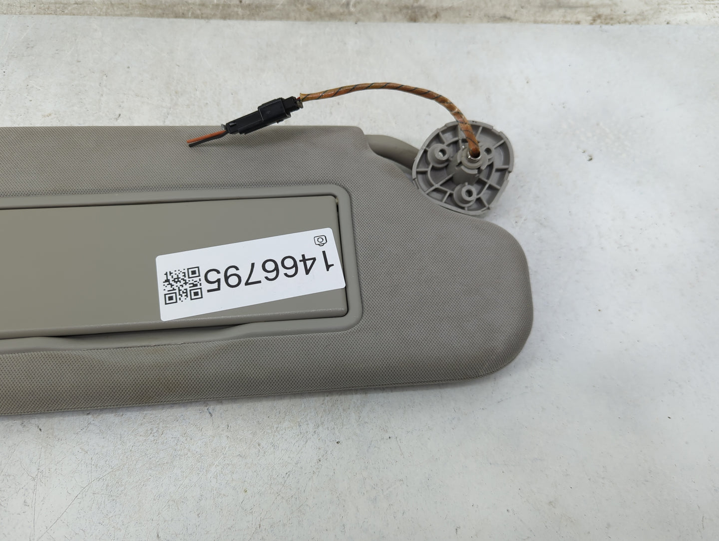 2006-2016 Chevrolet Impala Sun Visor Shade Replacement Passenger Right Mirror Fits OEM Used Auto Parts - Oemusedautoparts1.c