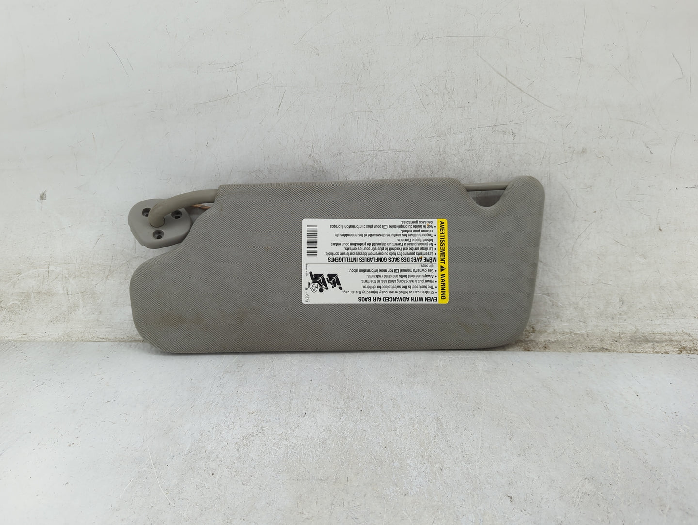 2006-2016 Chevrolet Impala Sun Visor Shade Replacement Passenger Right Mirror Fits OEM Used Auto Parts - Oemusedautoparts1.c