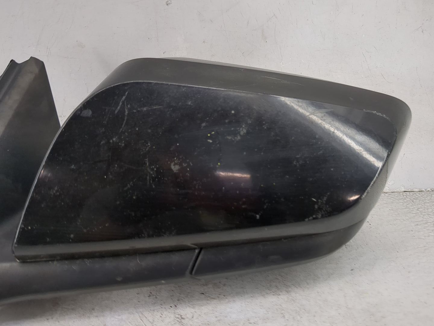 2016 Chevrolet Impala Driver Side View Mirror - Left Door Mirror OEM Used - Oemusedautoparts1.com