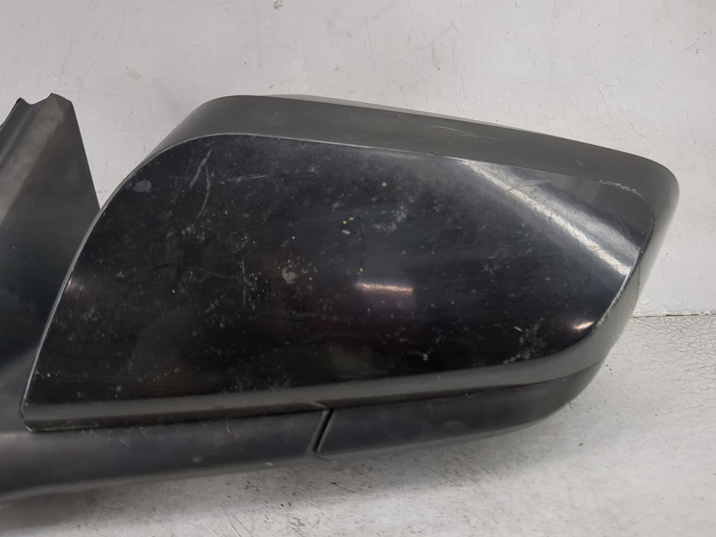 2016 Chevrolet Impala Driver Side View Mirror - Left Door Mirror OEM Used - Oemusedautoparts1.com