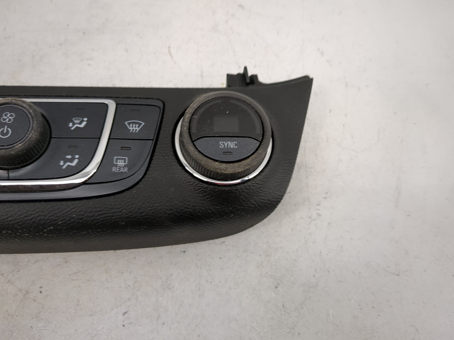 2014-2020 Chevrolet Impala Climate Control Module Temperature AC/Heater Replacement P/N:23453509 QFGM207A Fits OEM Used Auto
