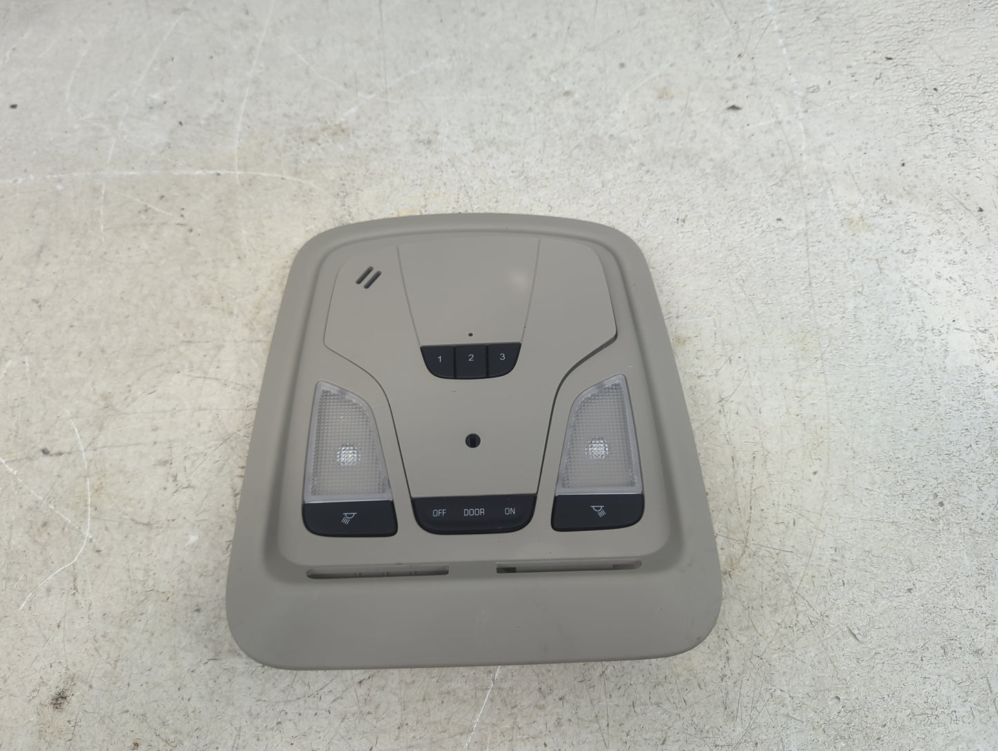 2016 Chevrolet Impala Overhead Roof Console Tan - Oemusedautoparts1.com