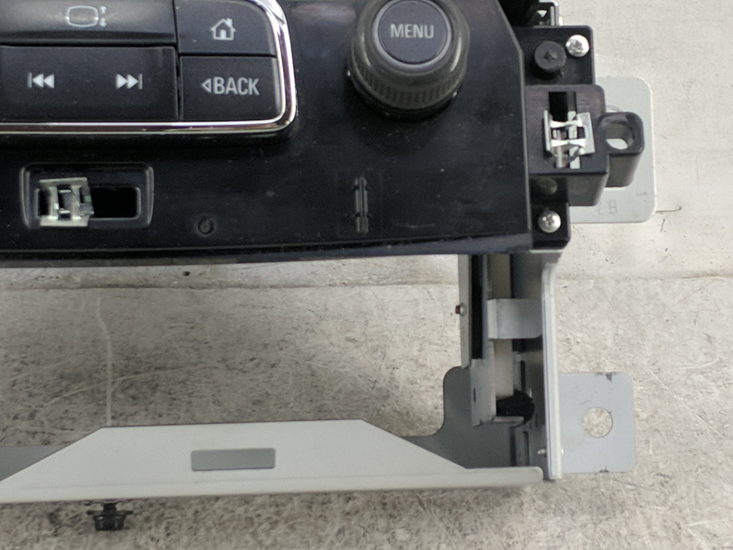 2016-2016 Chevrolet Impala Radio Control Panel - Oemusedautoparts1.com