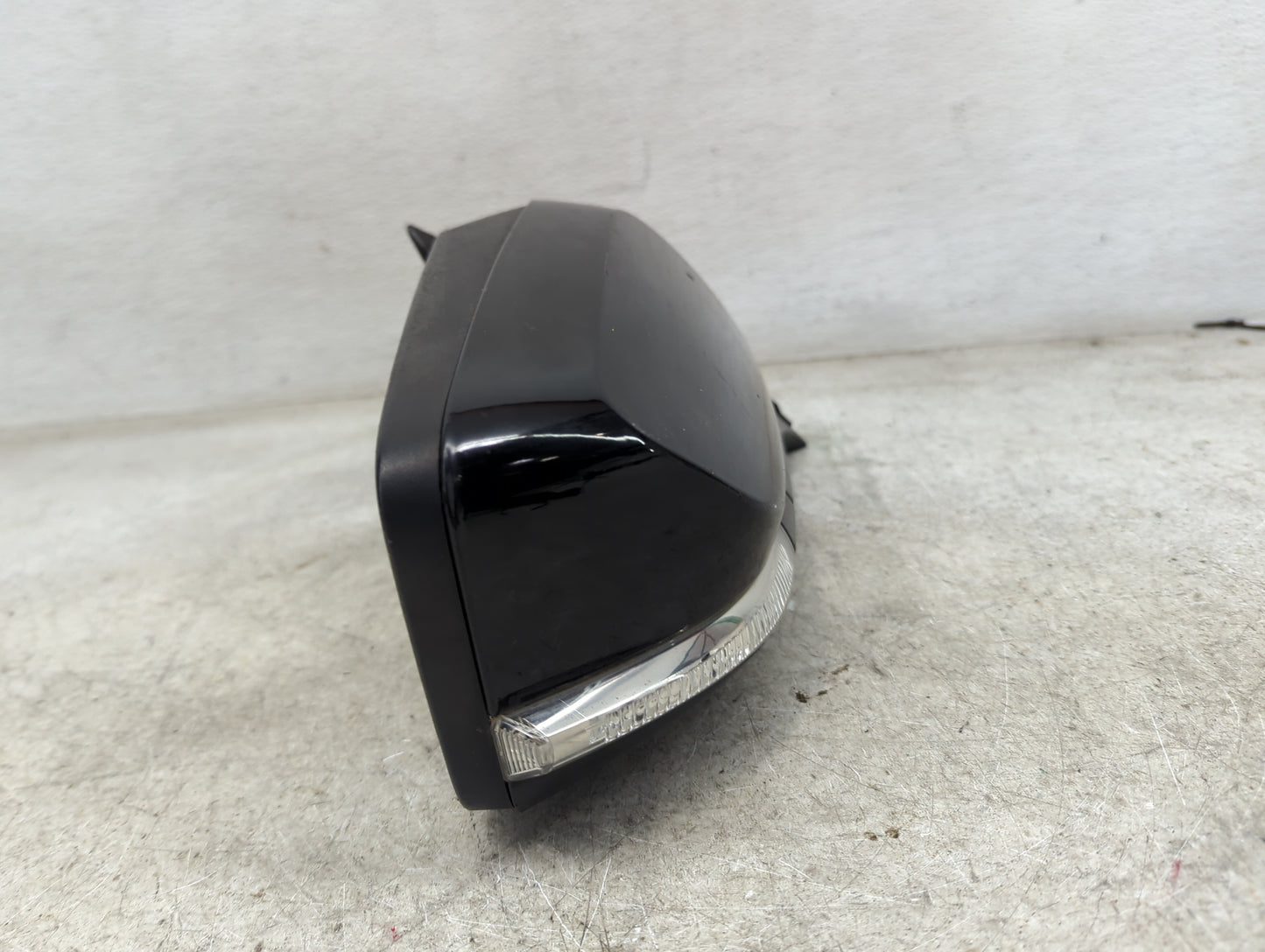 2016-2020 Chevrolet Impala Passenger Side View Mirror - Right Door Mirror OEM Used - Oemusedautoparts1.com