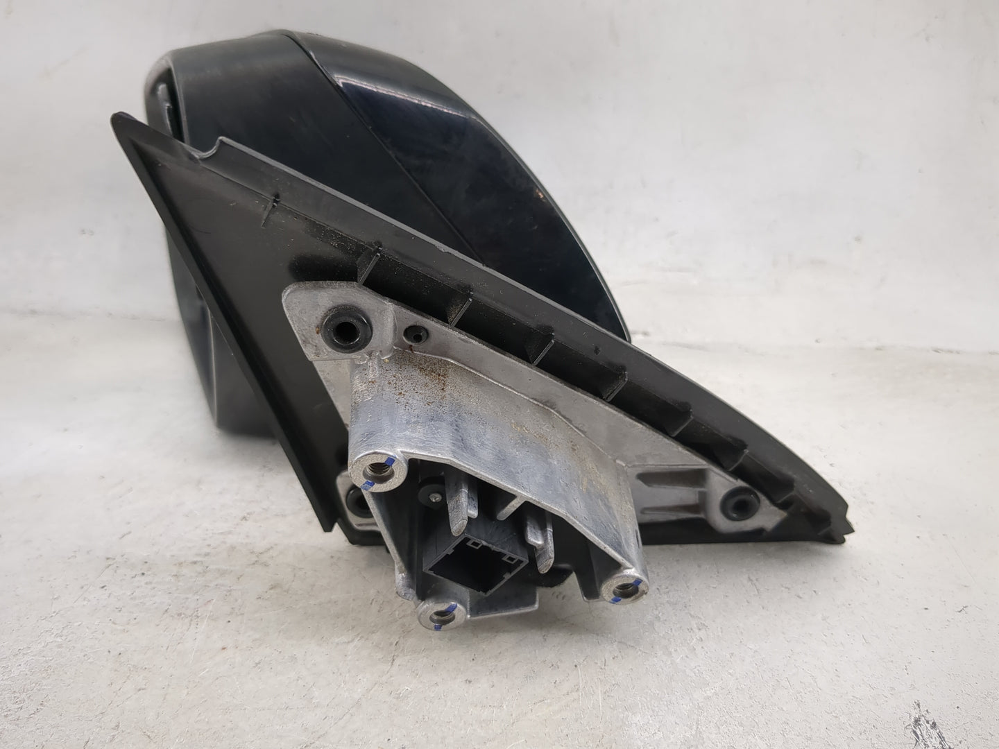 2016 Chevrolet Impala Driver Side View Mirror - Left Door Mirror OEM Used - Oemusedautoparts1.com