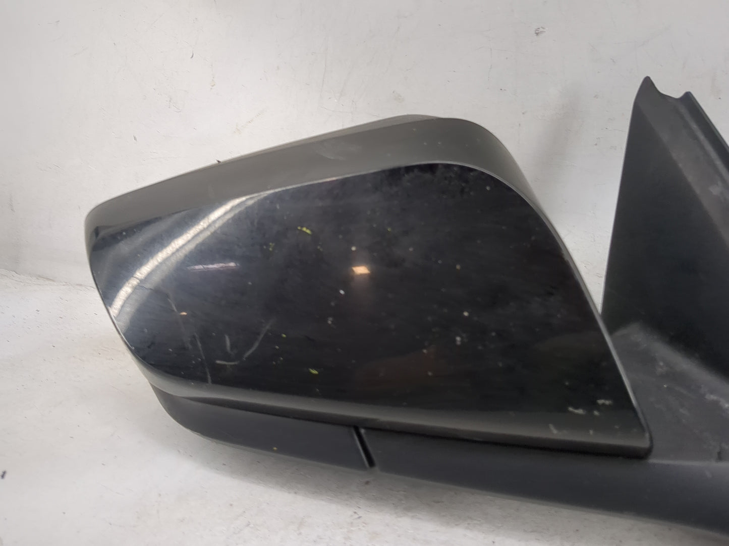 2016 Chevrolet Impala Passenger Side View Mirror - Right Door Mirror OEM Used - Oemusedautoparts1.com