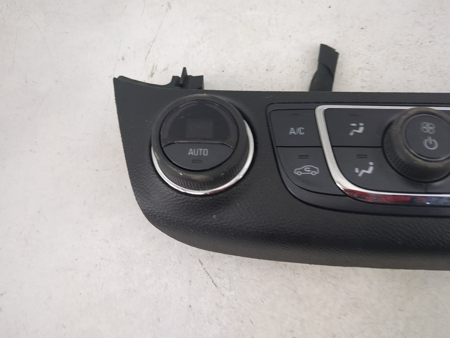 2014-2020 Chevrolet Impala Climate Control Module Temperature AC/Heater Replacement P/N:SBB416407 QFGM207A Fits OEM Used Aut