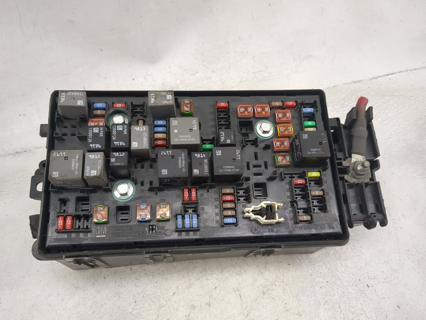 2016-2019 Chevrolet Impala Fusebox Fuse Box Panel Relay Module P/N:13272072 13272071 Fits Fits 2016 2017 2018 2019 OEM Used 