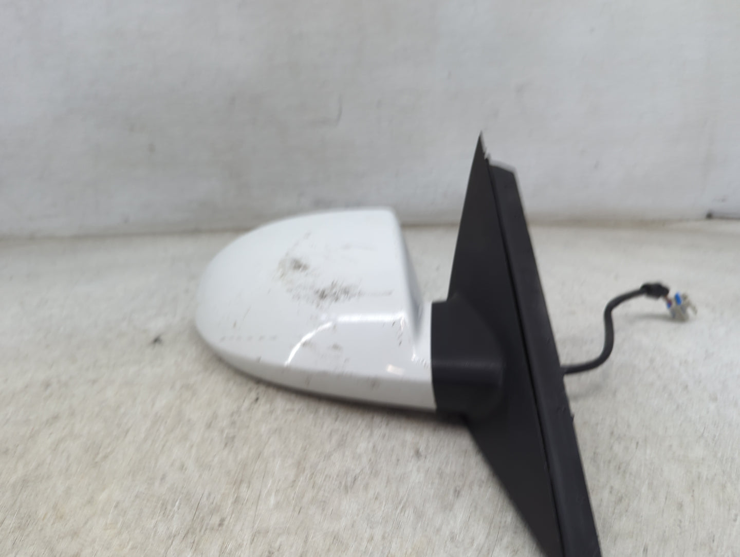 2007-2016 Chevrolet Impala Passenger Side View Mirror - Right Door Mirror OEM Used - Oemusedautoparts1.com