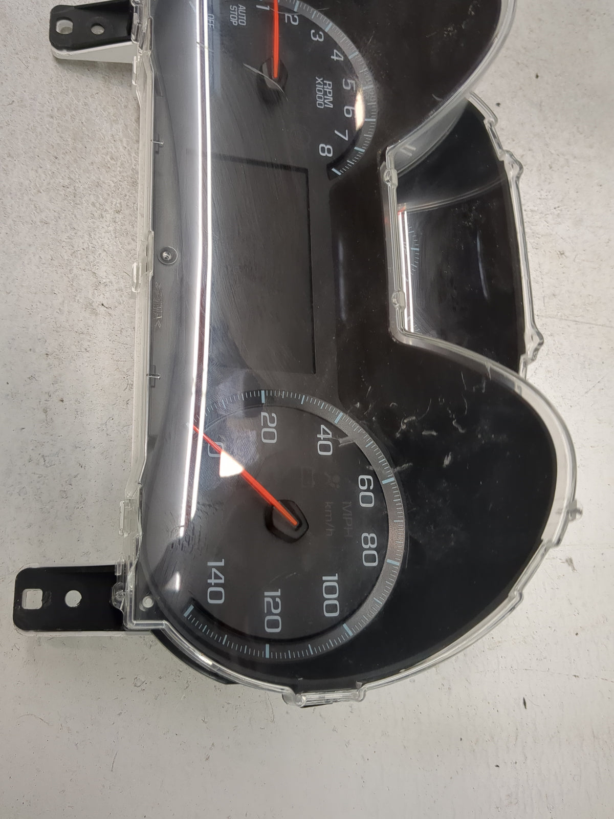 2016 Chevrolet Impala Instrument Cluster Speedometer Gauges P/N:84053257 GM-0028-203-MR-CE0E Miles:26K Fits OEM Used Auto Pa