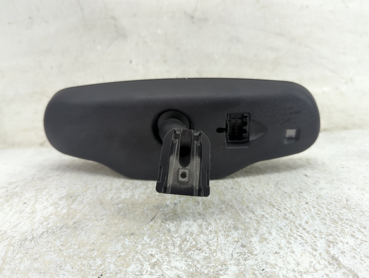 2016 Chevrolet Impala Interior Rear View Mirror Replacement OEM P/N:22915243 Fits OEM Used Auto Parts - Oemusedautoparts1.co