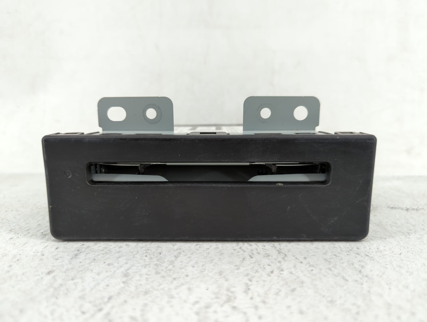2015-2019 Chevrolet Impala Am Fm Cd Player Radio Receiver - Oemusedautoparts1.com