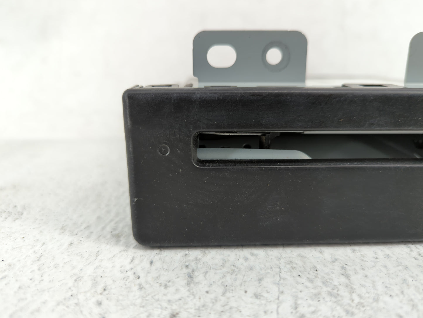 2015-2019 Chevrolet Impala Am Fm Cd Player Radio Receiver - Oemusedautoparts1.com