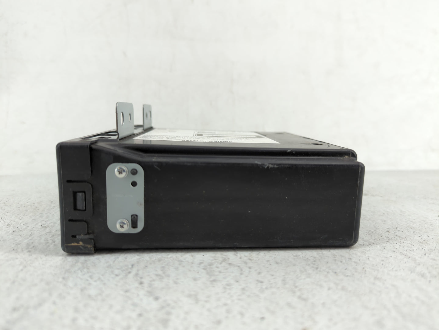 2015-2019 Chevrolet Impala Am Fm Cd Player Radio Receiver - Oemusedautoparts1.com