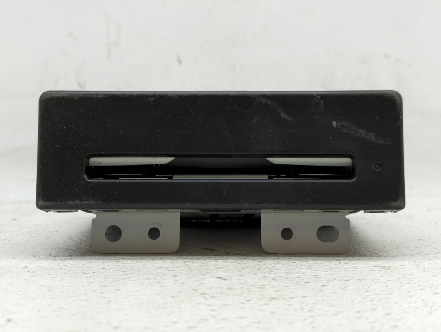 2015-2019 Chevrolet Impala Am Fm Cd Player Radio Receiver - Oemusedautoparts1.com