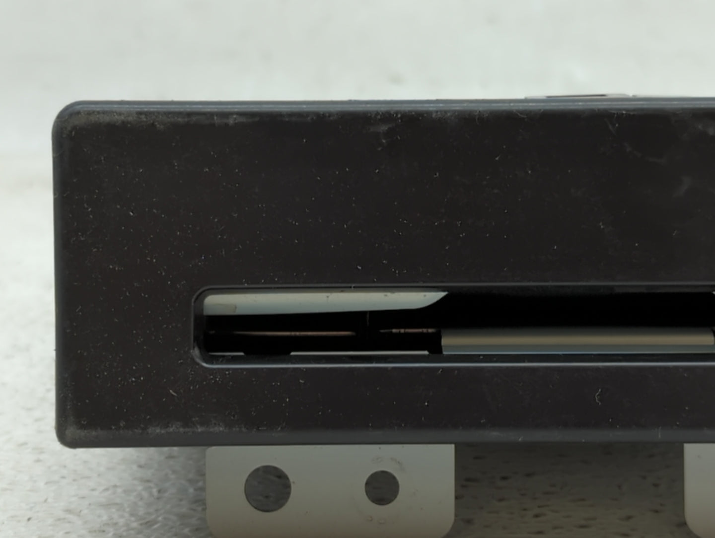 2015-2019 Chevrolet Impala Am Fm Cd Player Radio Receiver - Oemusedautoparts1.com