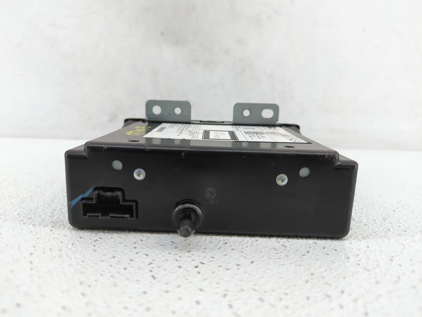 2015-2020 Chevrolet Impala Radio AM FM Cd Player Receiver Replacement P/N:84016434 13594480 Fits OEM Used Auto Parts - Oemus