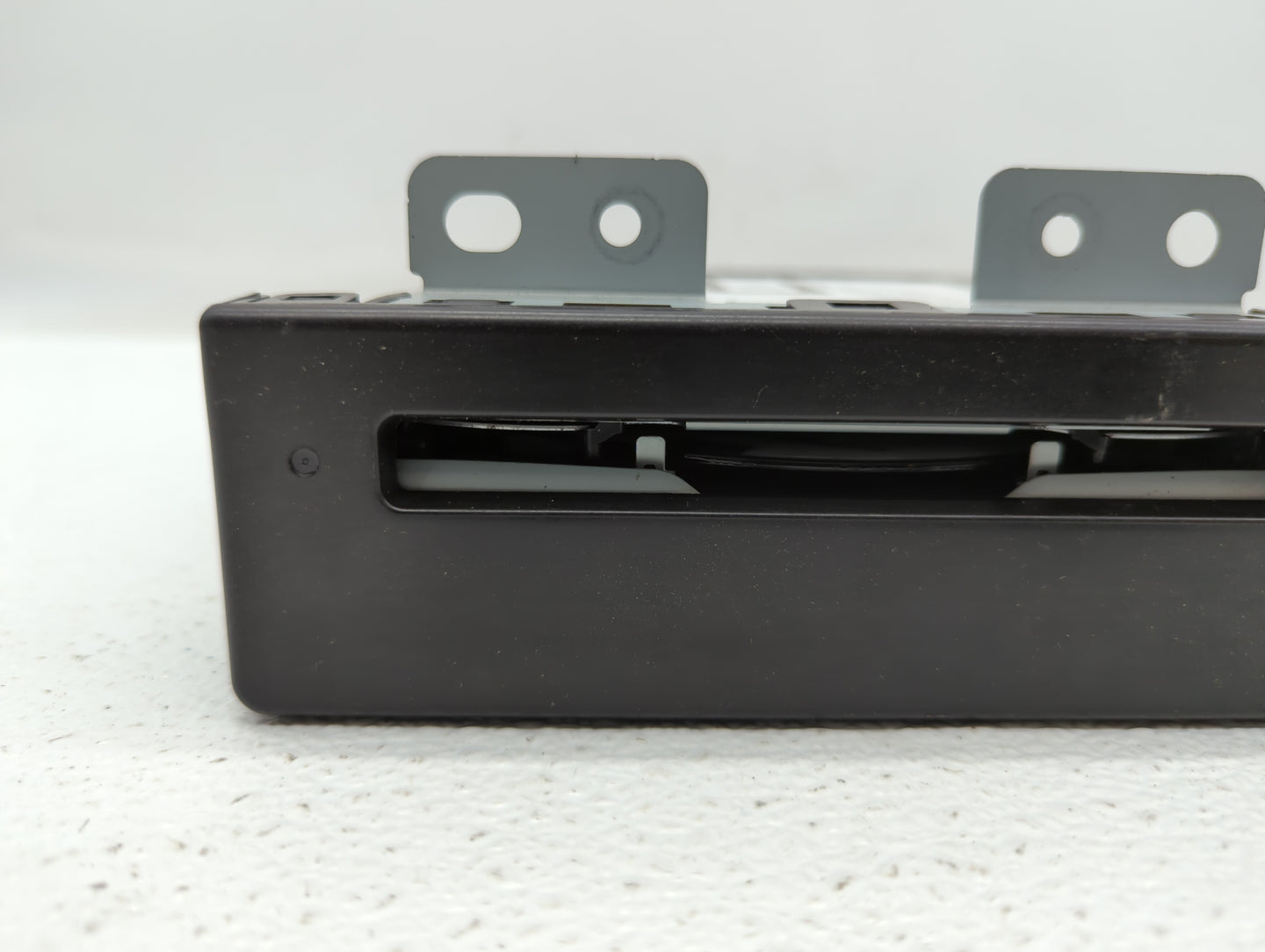 2015-2020 Chevrolet Impala Radio AM FM Cd Player Receiver Replacement P/N:84016434 13594480 Fits OEM Used Auto Parts - Oemus