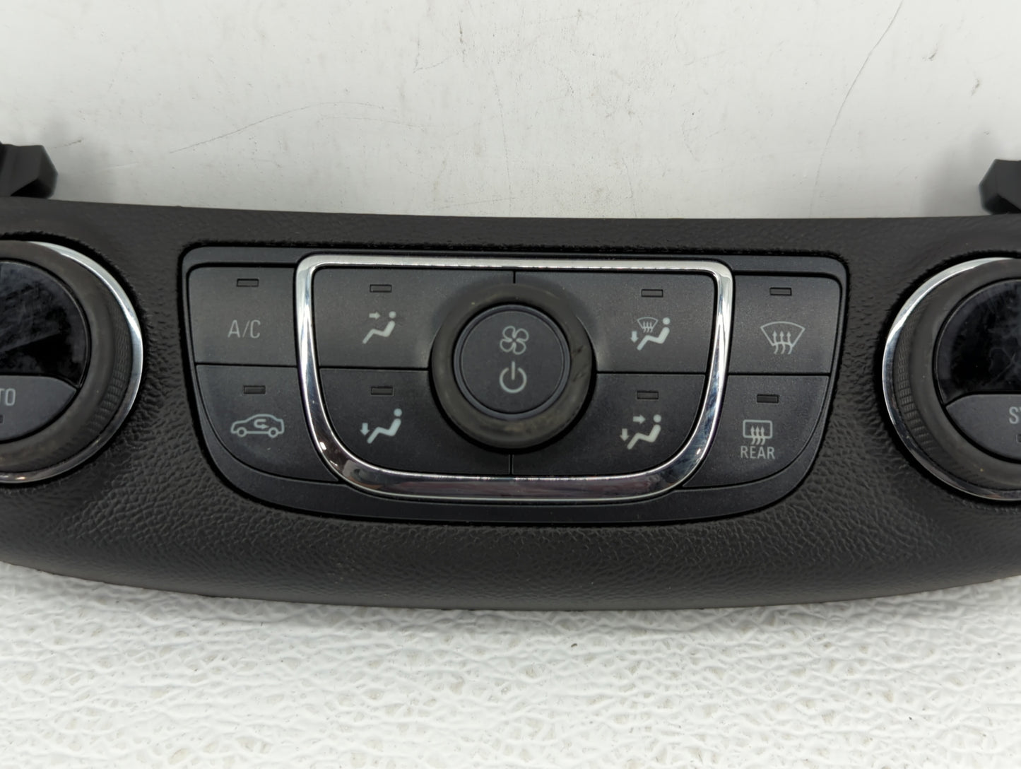 2014-2020 Chevrolet Impala Climate Control Module Temperature AC/Heater Replacement P/N:23113226 84429867 Fits OEM Used Auto