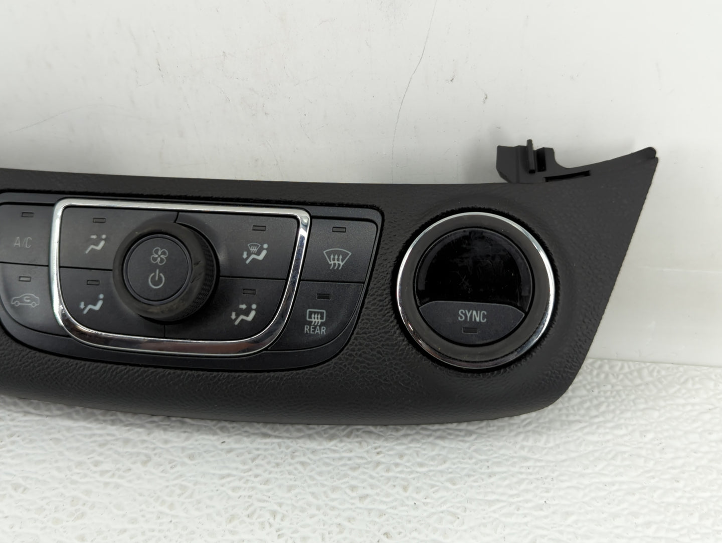2014-2020 Chevrolet Impala Climate Control Module Temperature AC/Heater Replacement P/N:23113226 84429867 Fits OEM Used Auto
