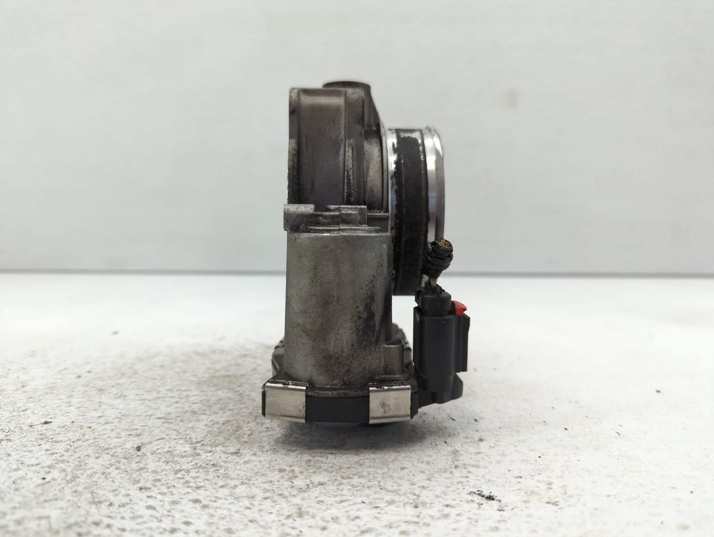 2012-2020 Chevrolet Impala Throttle Body P/N:12632172BA Fits Fits 2012 2013 2014 2015 2016 2017 2018 2019 2020 2021 2022 OEM