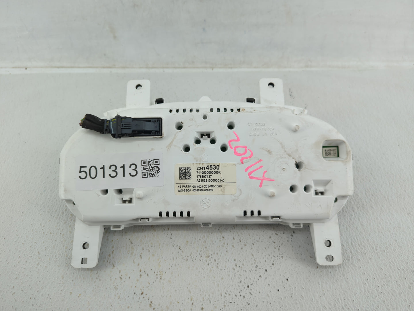 2016 Chevrolet Impala Instrument Cluster Speedometer Gauges P/N:CM5T-10849-CTG 84053259, GM-0028-201-MR-CE0E, 23414530 Fits 